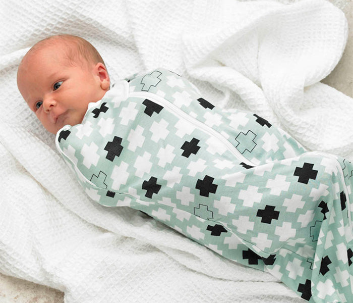 Mum2Mum Bean Pod Swaddle Pouch MINT PLUS