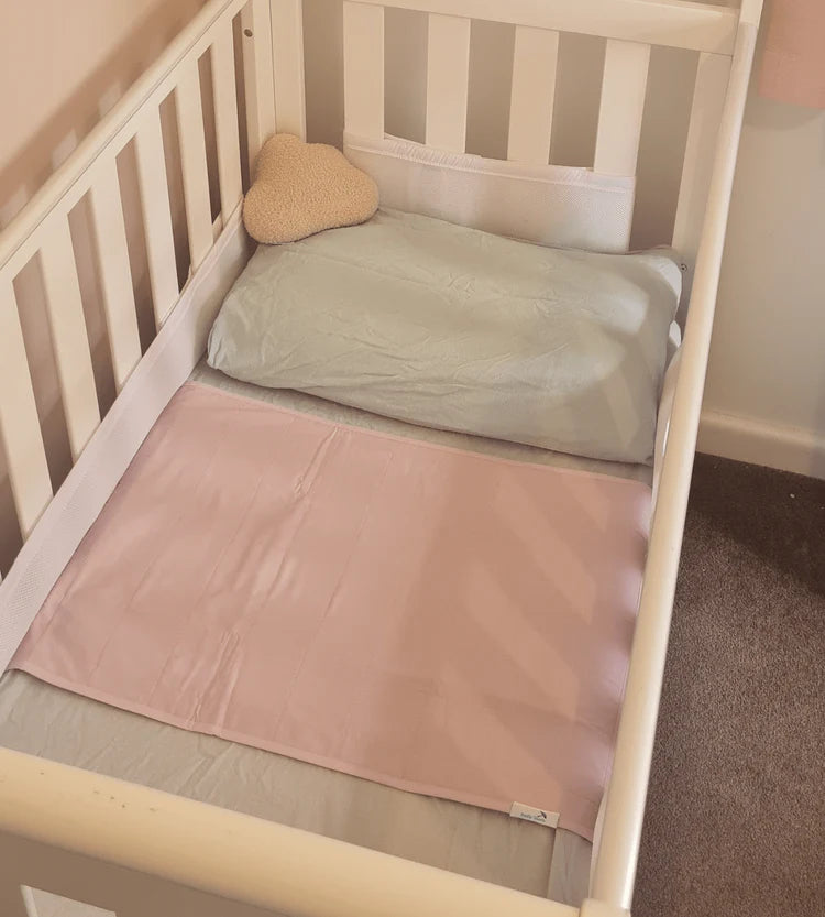 Brolly Sheets Cot Pad with Wings