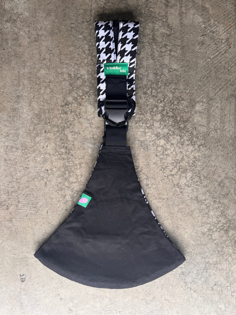 Toddler Tote | Reversible Carrier - Houndstooth & Black