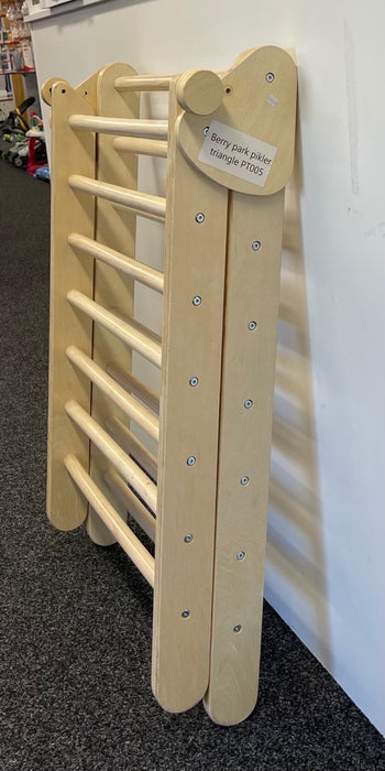 Berry Park Pikler Triangle - Large PT005