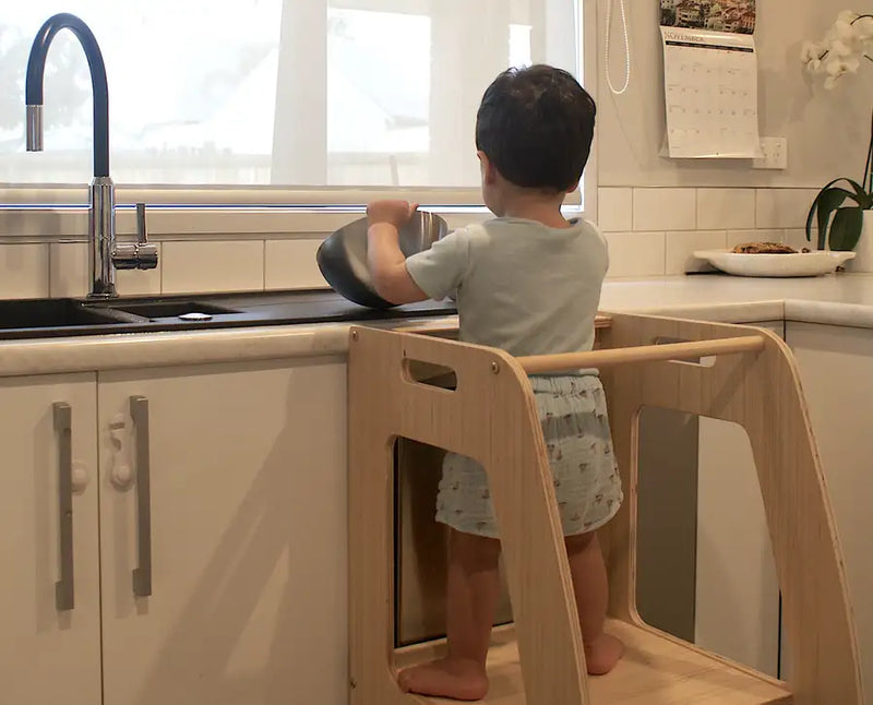 Kapai Wooden Kitchen Helper NATURAL - Babyonline